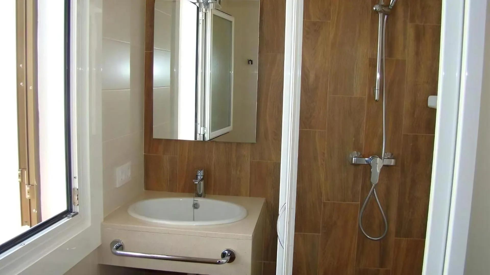Villa Norde - A Family-Friendly Villa With Pool, And 3 Bedrooms 苏昂博