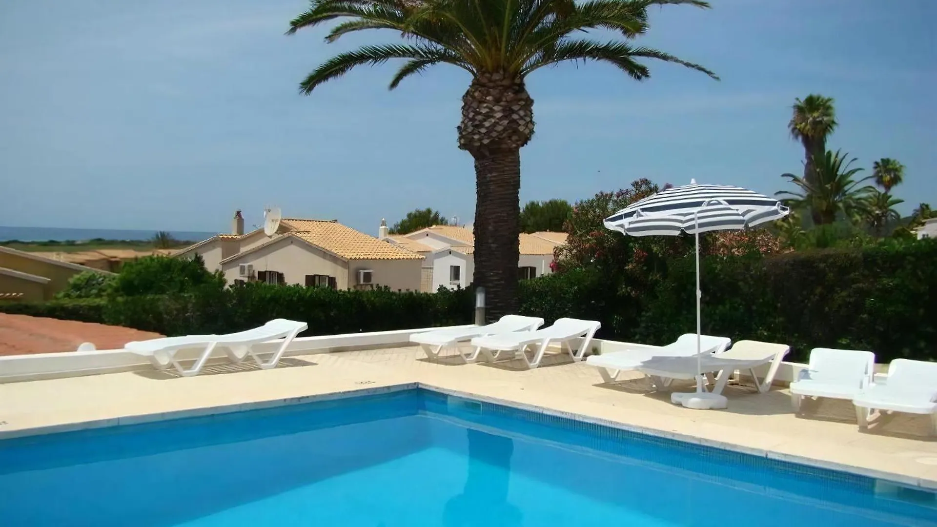 Villa Norde - A Family-Friendly Villa With Pool, And 3 Bedrooms 苏昂博 0*,