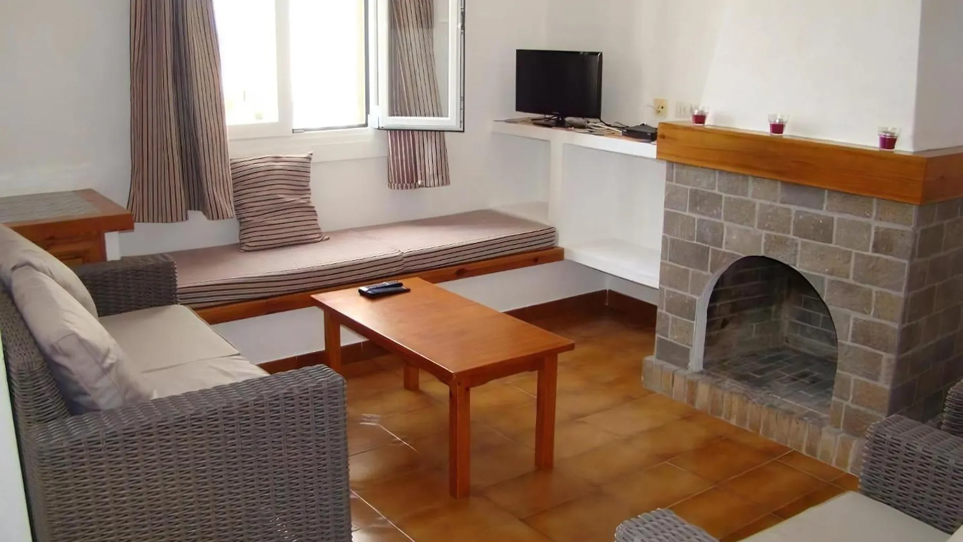 Villa Norde - A Family-Friendly Villa With Pool, And 3 Bedrooms 苏昂博